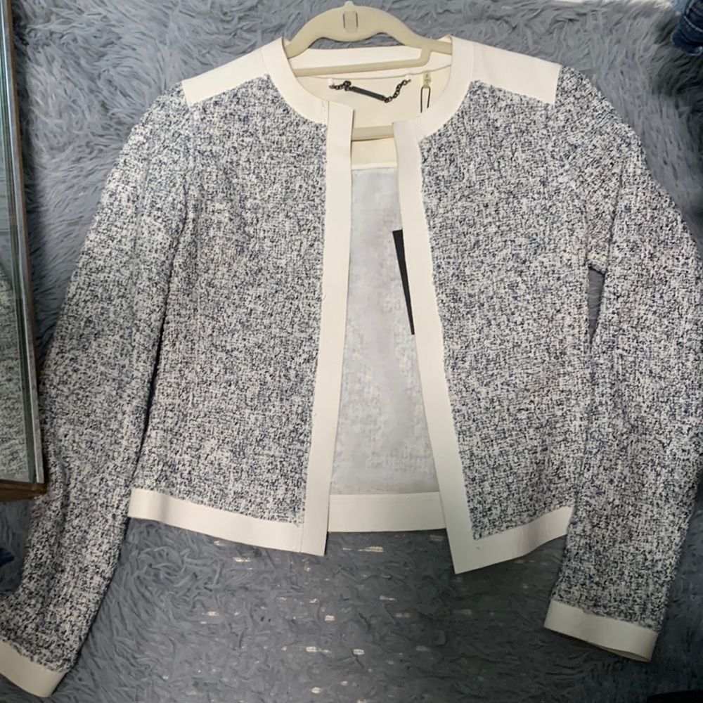 Tahari tweed blazer